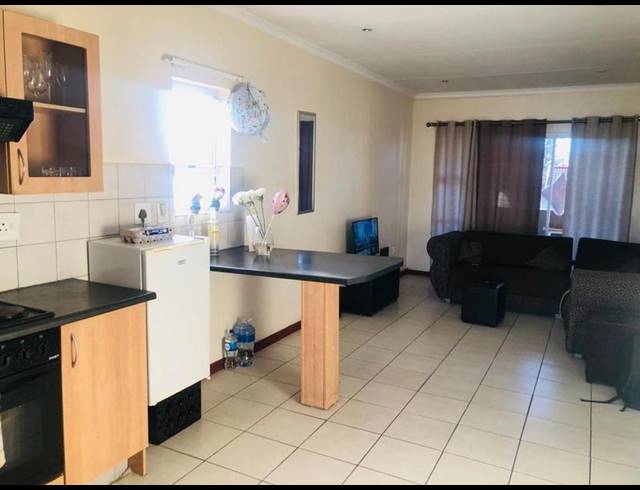 2 BEDROOM APARTMENT FOR SALE IN FERNDALE